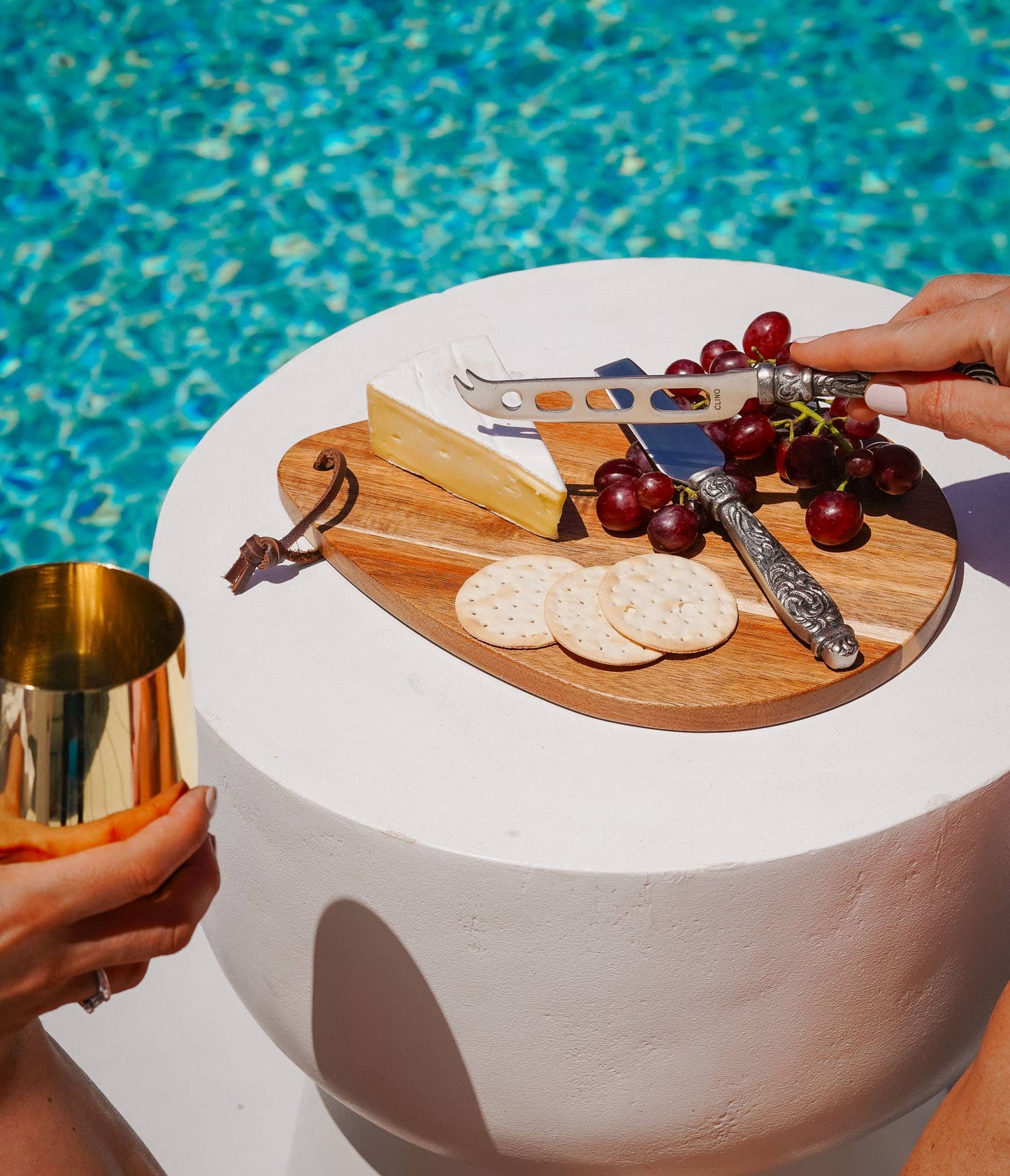 Carved Handle 2pc Knife Set