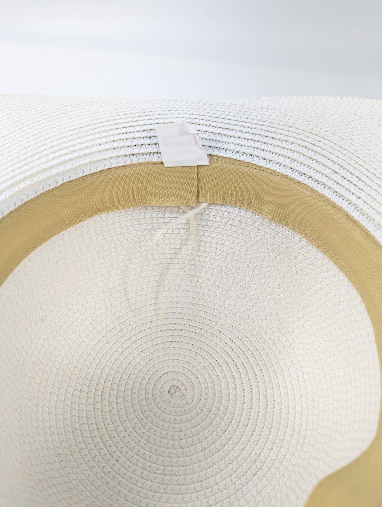 Foldable Blooming Flowers Hat - White (57cm)