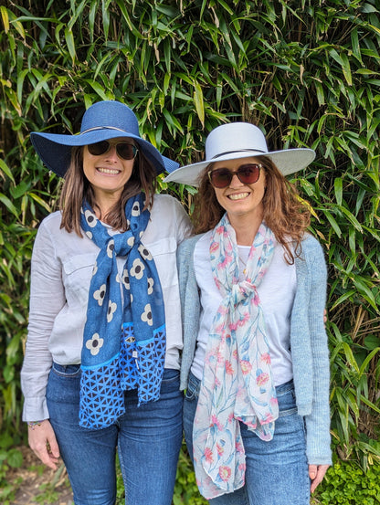 Foldable Blooming Flowers Hat - White (57cm)