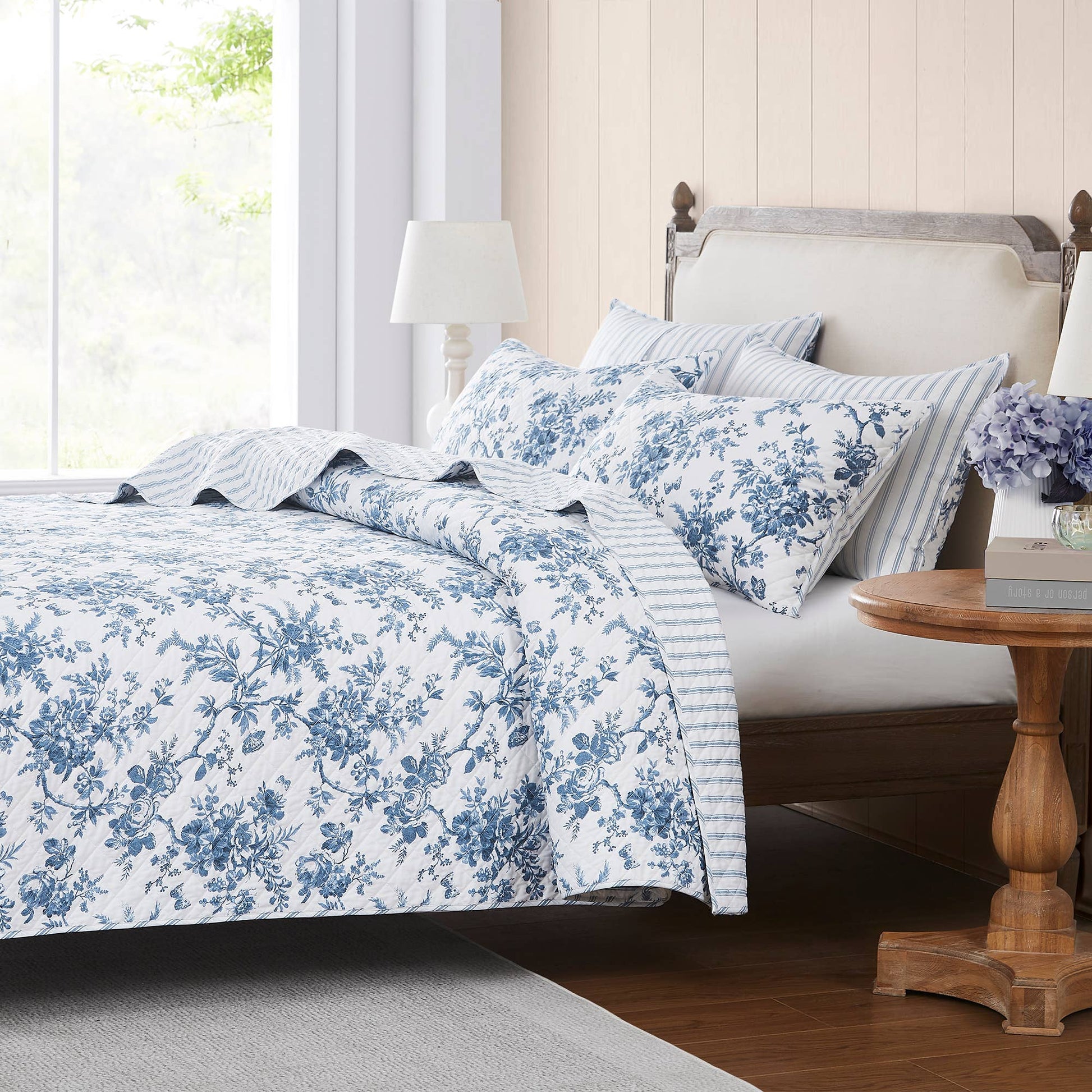 Laura Ashley Walled Garden Coverlet: Queen Bed / Midnight Blue