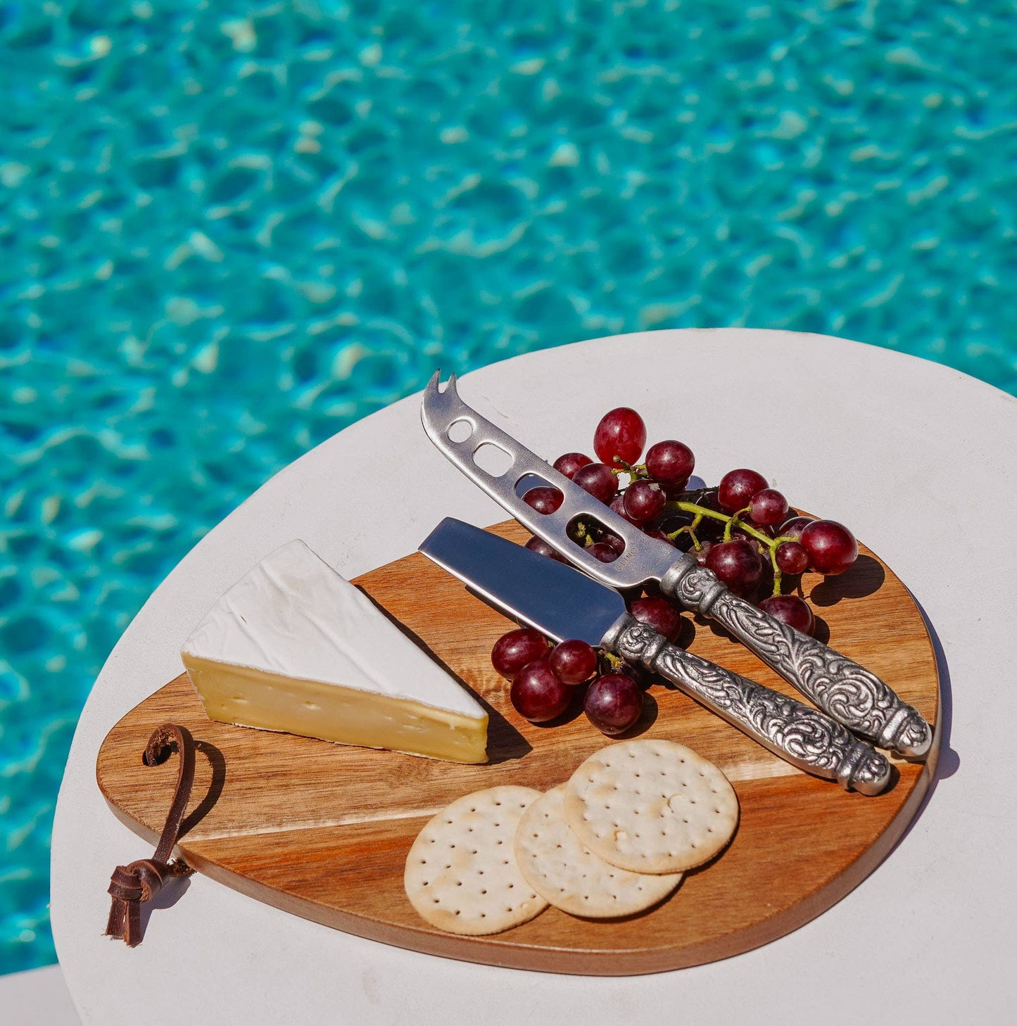 Carved Handle 2pc Knife Set