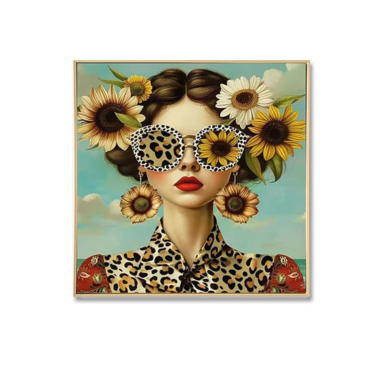 Tiger Lily – Sunflower Chic Framed Canvas | 70 × 70 cm